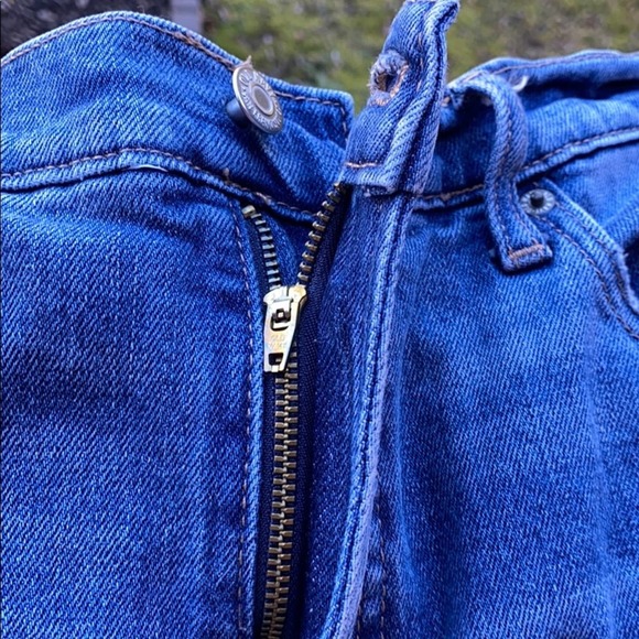 Extra High-Rise Loose Relaxed Distressed Jean - Picture 5 of 16